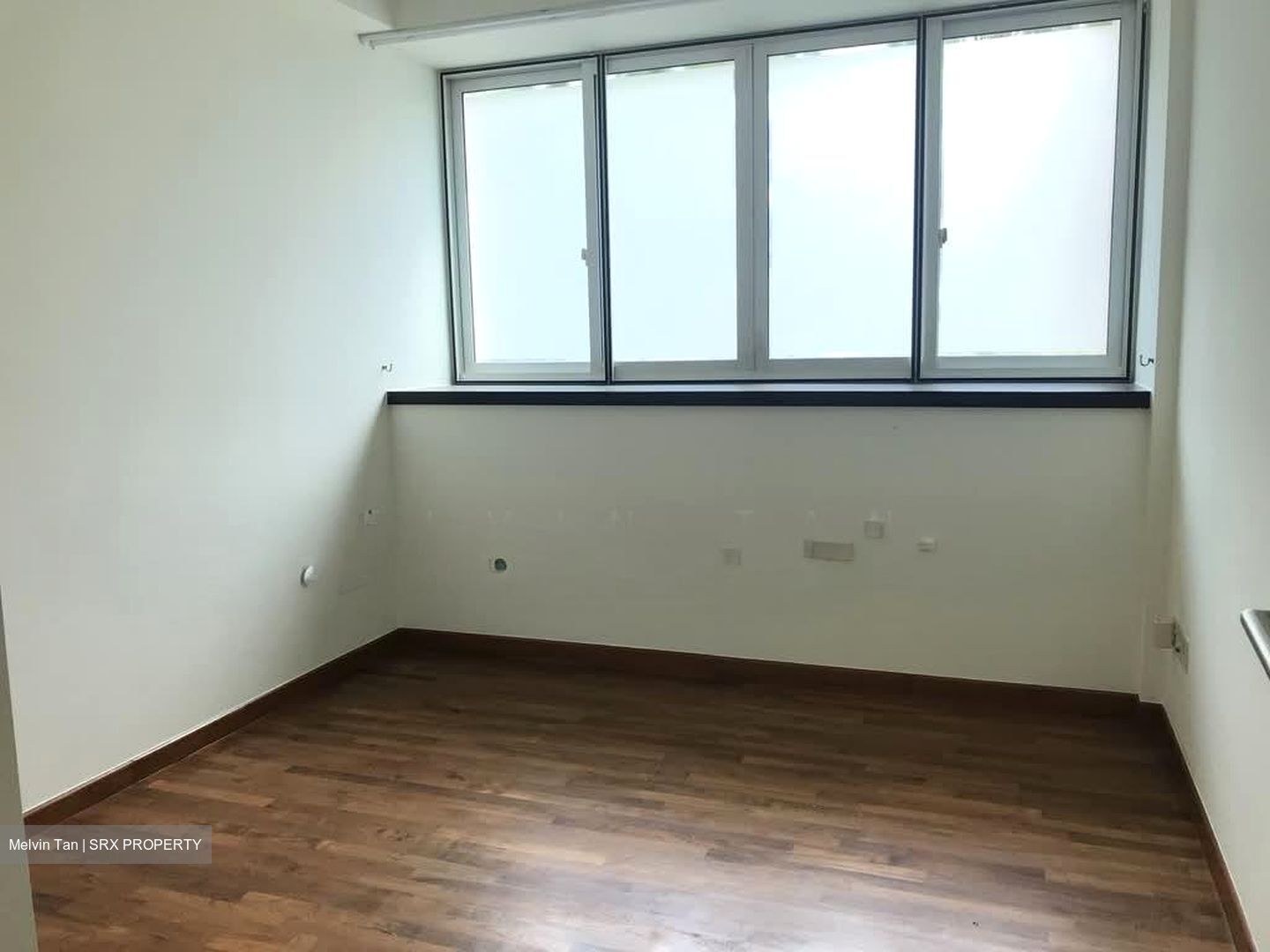 The Esparis (D18), Condominium #567014871